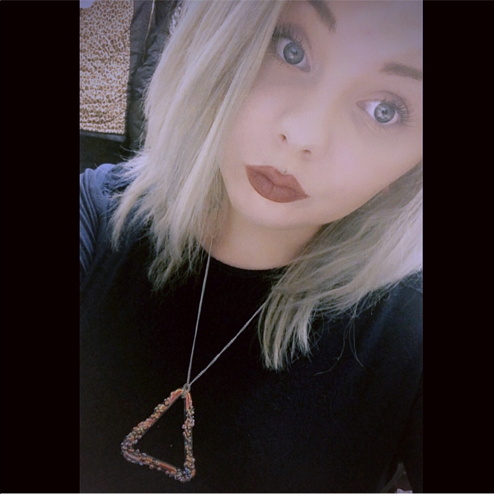 Meet your Posher, Chandler